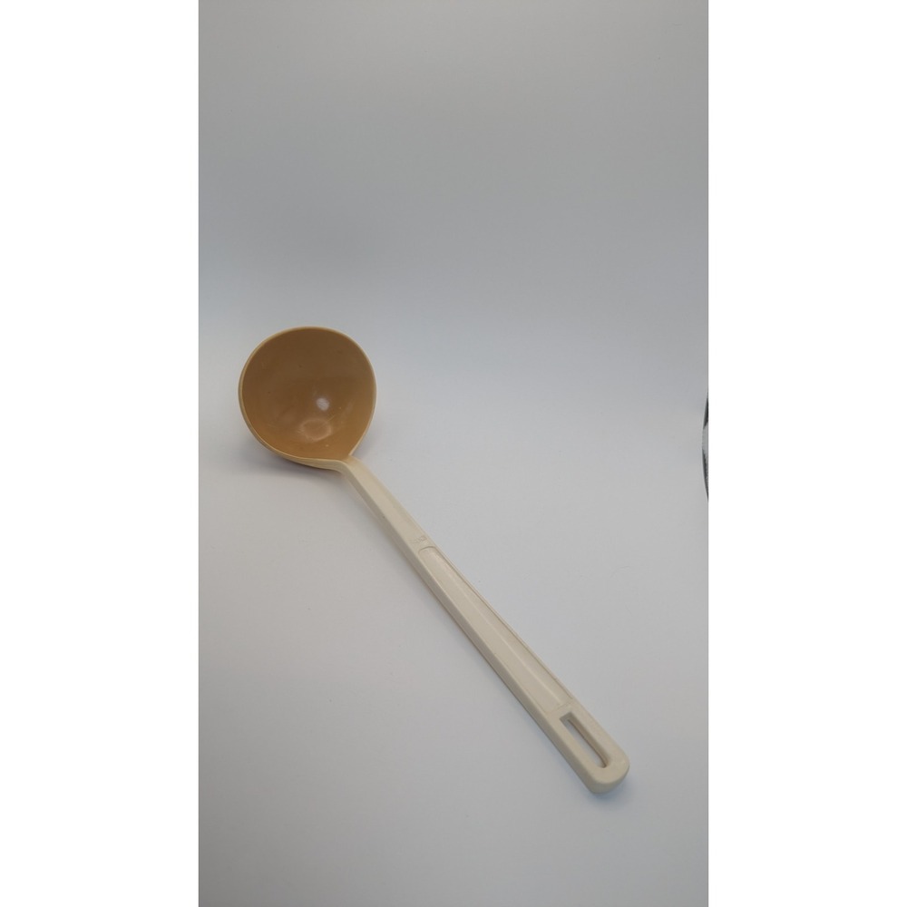Vintage EKCO Nylon Soup Ladle Cream  Dishwasher Safe Hong Kong Kitchenware